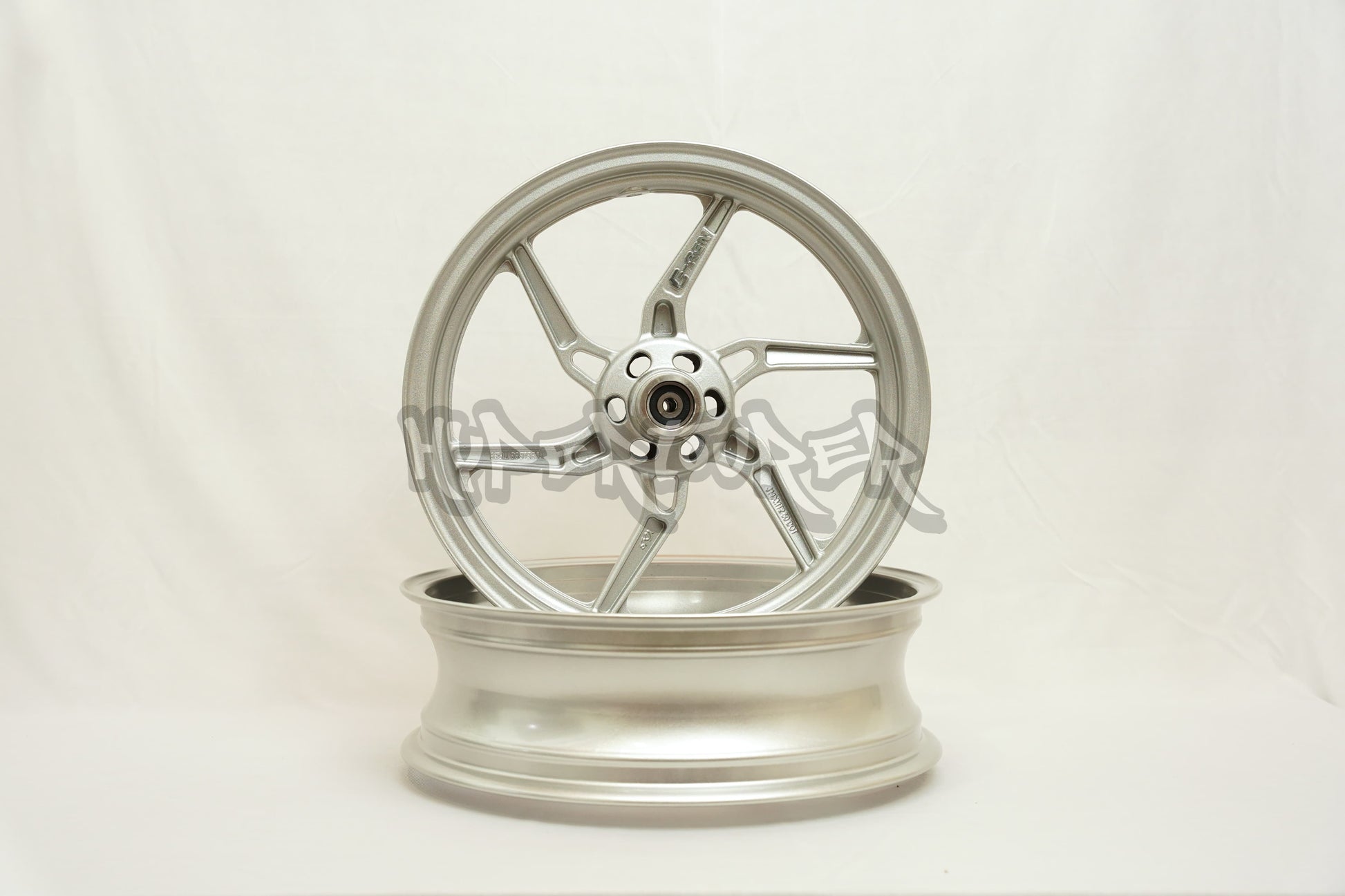 aerox, yamaha aerox, yamaha india, aerox modification, aerox shock absorber, yamaha aerox 155,